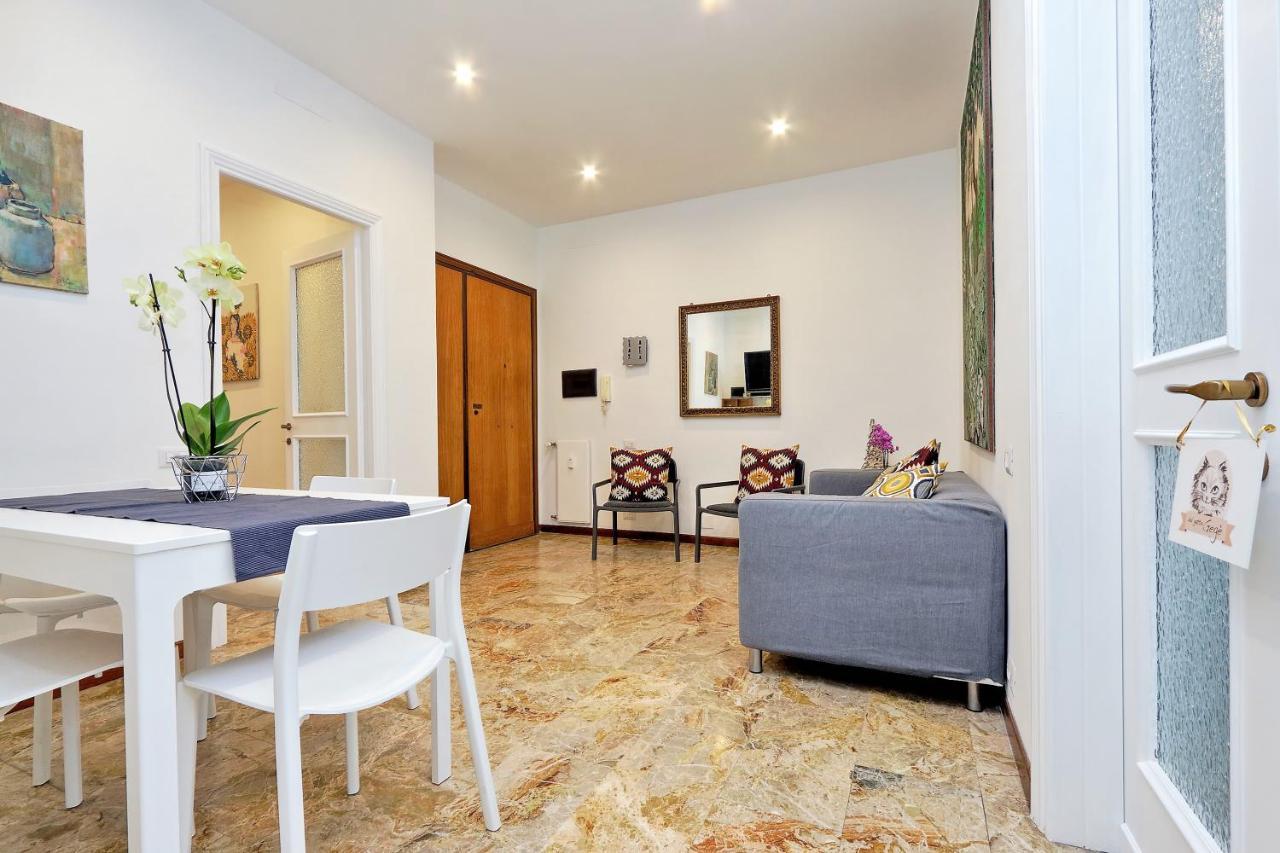 Appartamento Ych-trastevere Cozy Flat For 8 People *